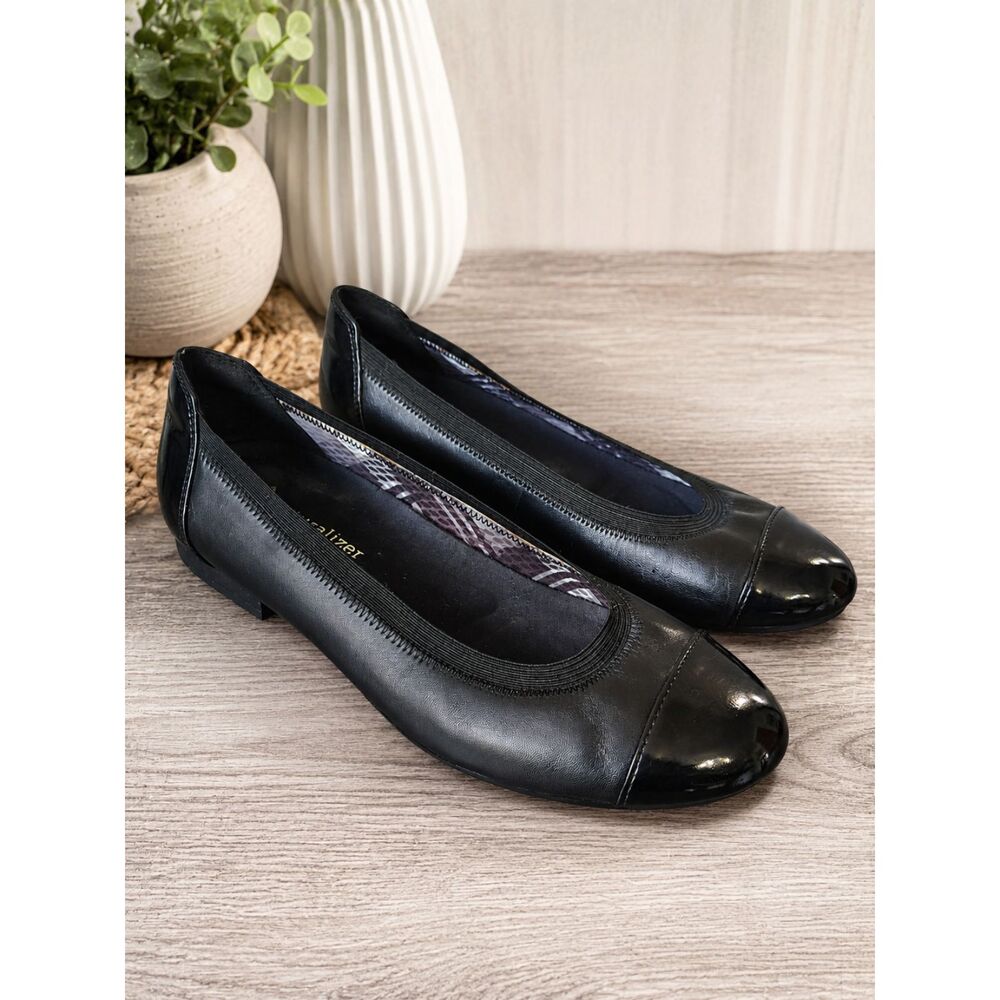 Naturalizer Black Leather Ballet Flat Shoes Patent Cap Toe Women's Size 7.5